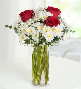 3 Rosas y margaritas - Símbolo del amor