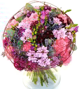 Belice - Chrysanthemums, Freesias and Carnations