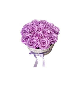 Sweet like you - Roses preserved in a round box