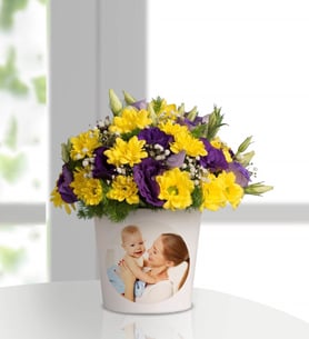 Personalized Lisianthus and Daisies Arrangement