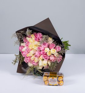 Bouquet Of White And Pink Roses With 16 Ferrero